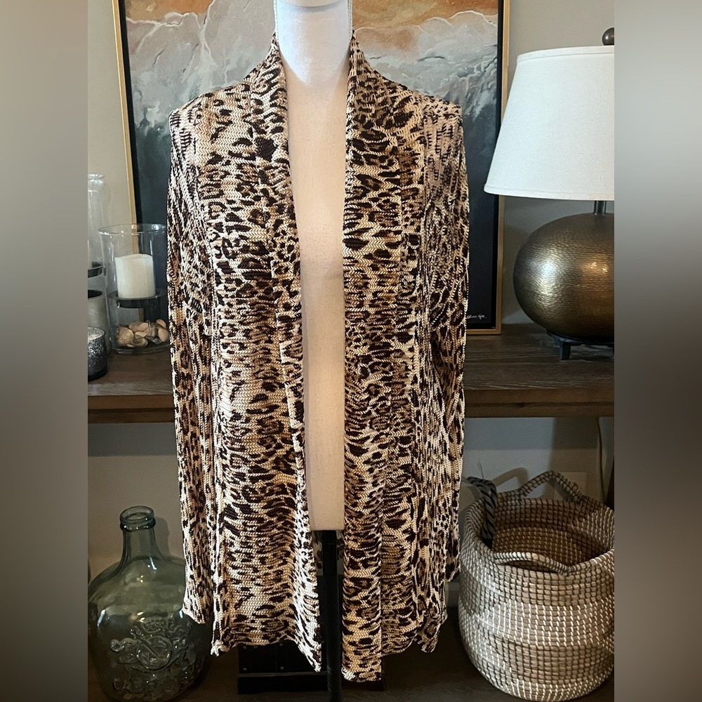 🖤 Chico’s Travelers Animal Print Open Front Cardigan Size 2 Large (L 12) 🐆 - Picture 4 of 9